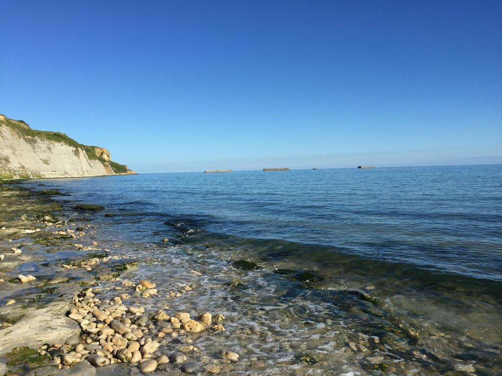 Hotel Dday Aviators Arromanches-les-Bains Exterior foto